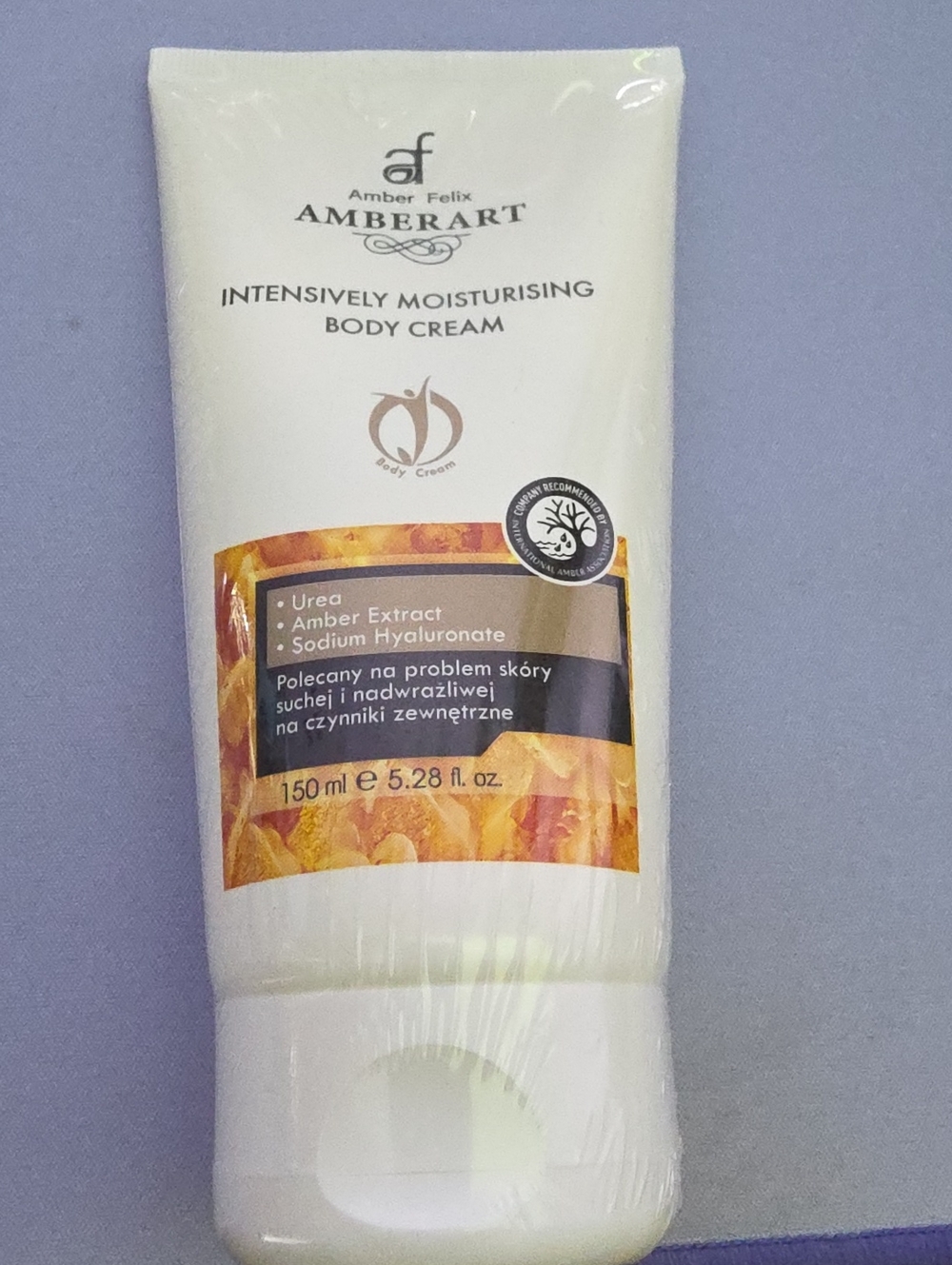 AmberArt Intensively Moisturising Body Cream - White with Amber Accents
